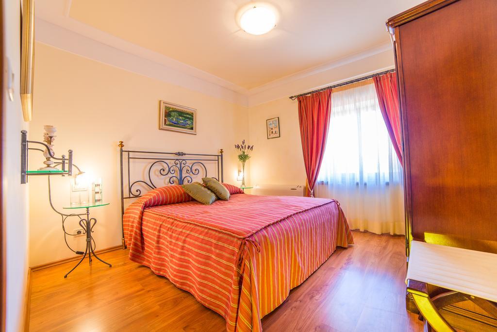 Aparthotel Katalyma 828 Канфанар Экстерьер фото