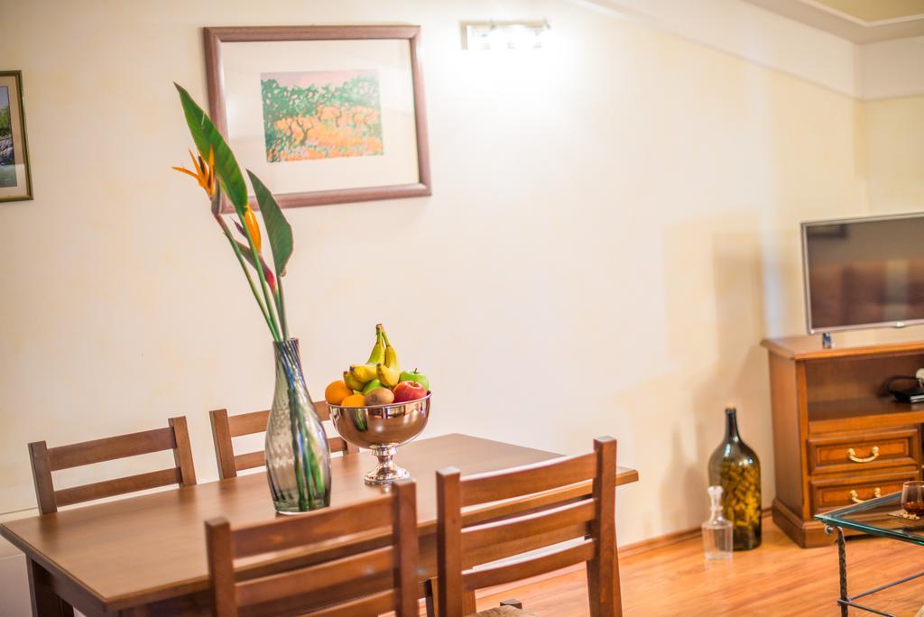 Aparthotel Katalyma 828 Канфанар Экстерьер фото